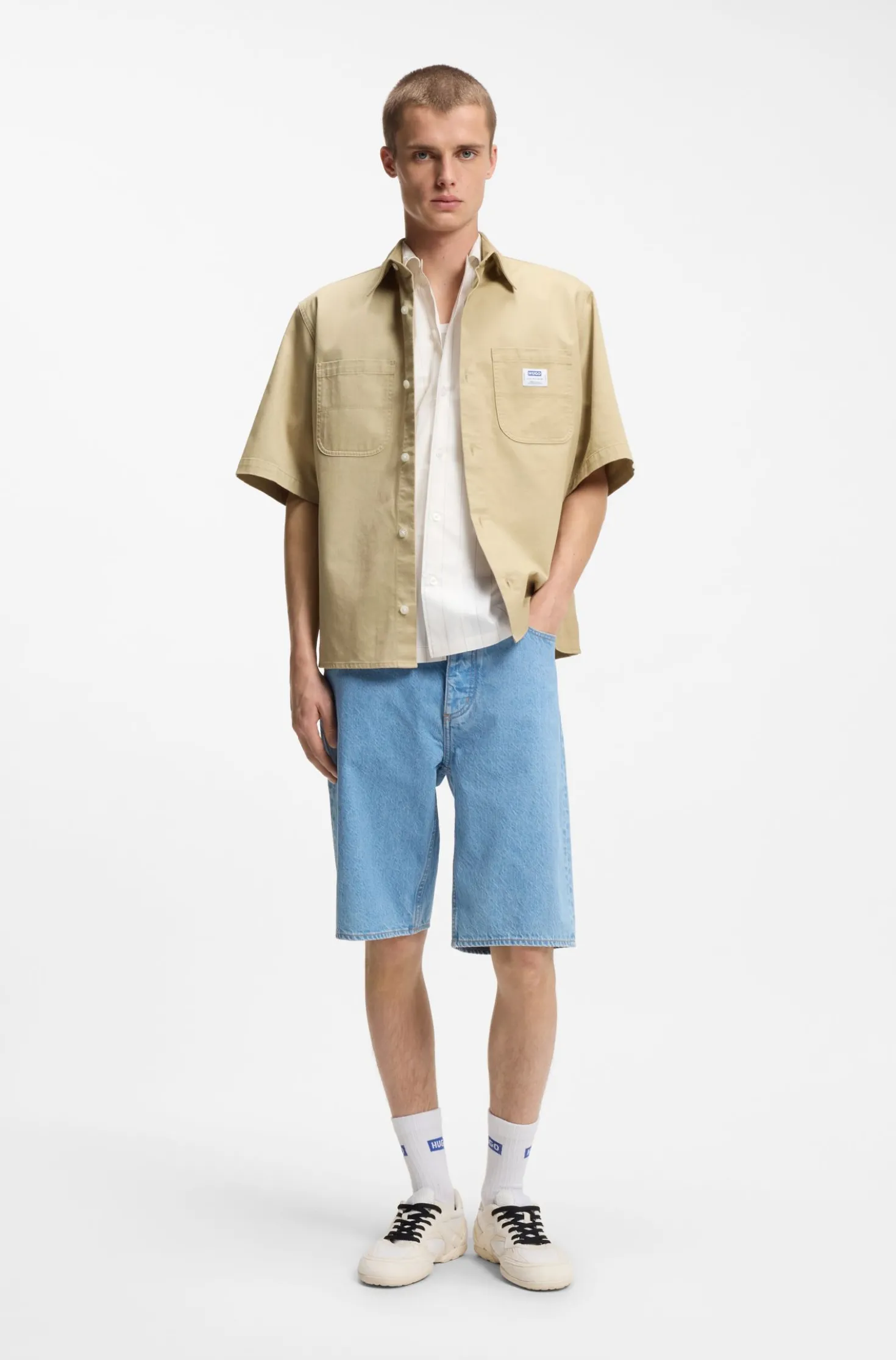 Oversized-fit shirt in slub cotton with patch pockets
