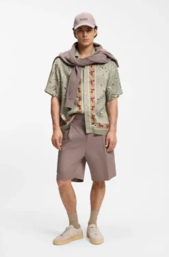 Oversized-fit shirt with statement print