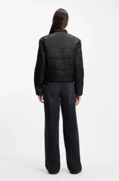 Packable jacket in lustrous water-repellent fabric