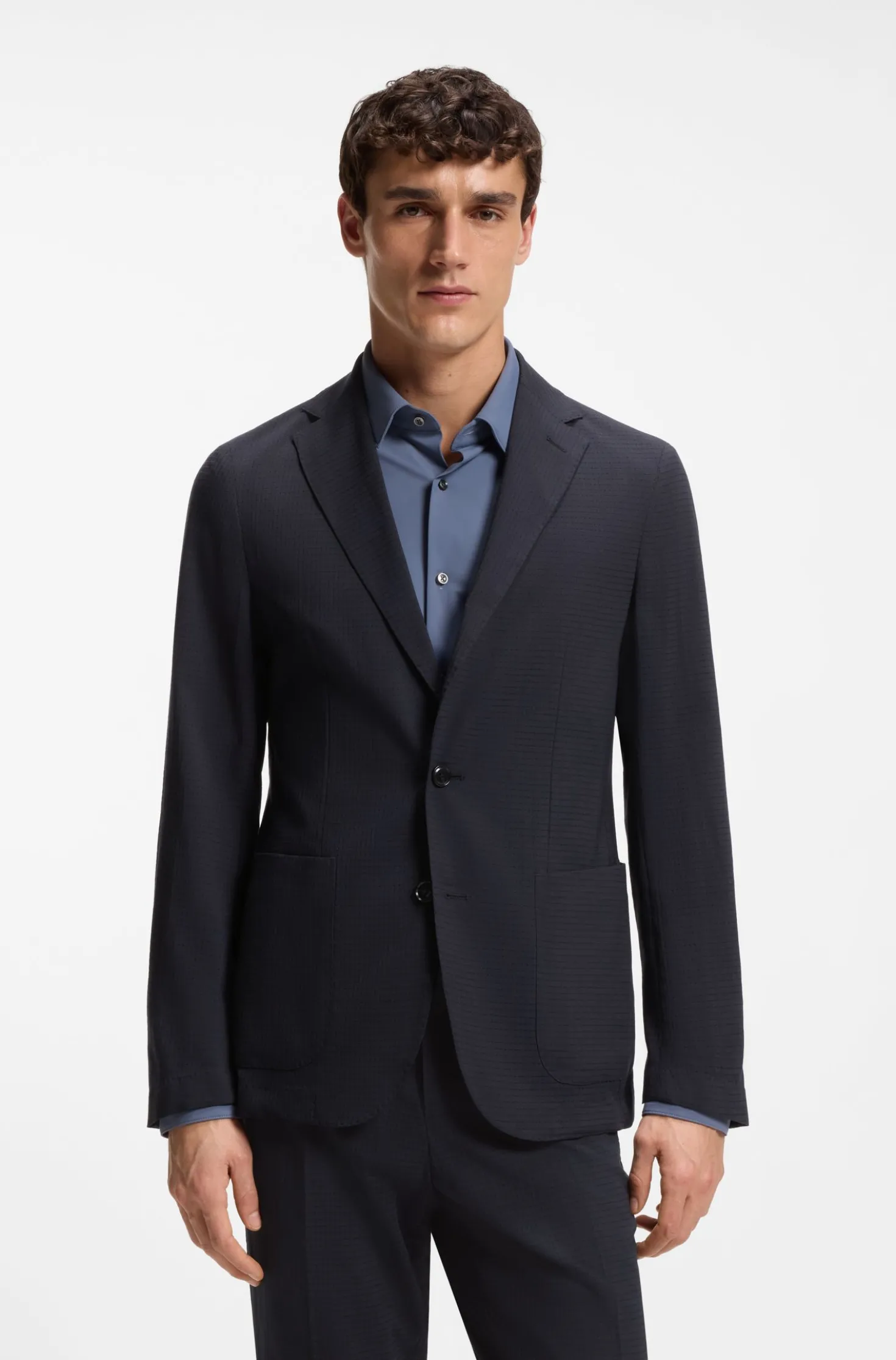 Packable slim-fit blazer in a washable wool blend