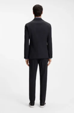 Packable slim-fit blazer in a washable wool blend