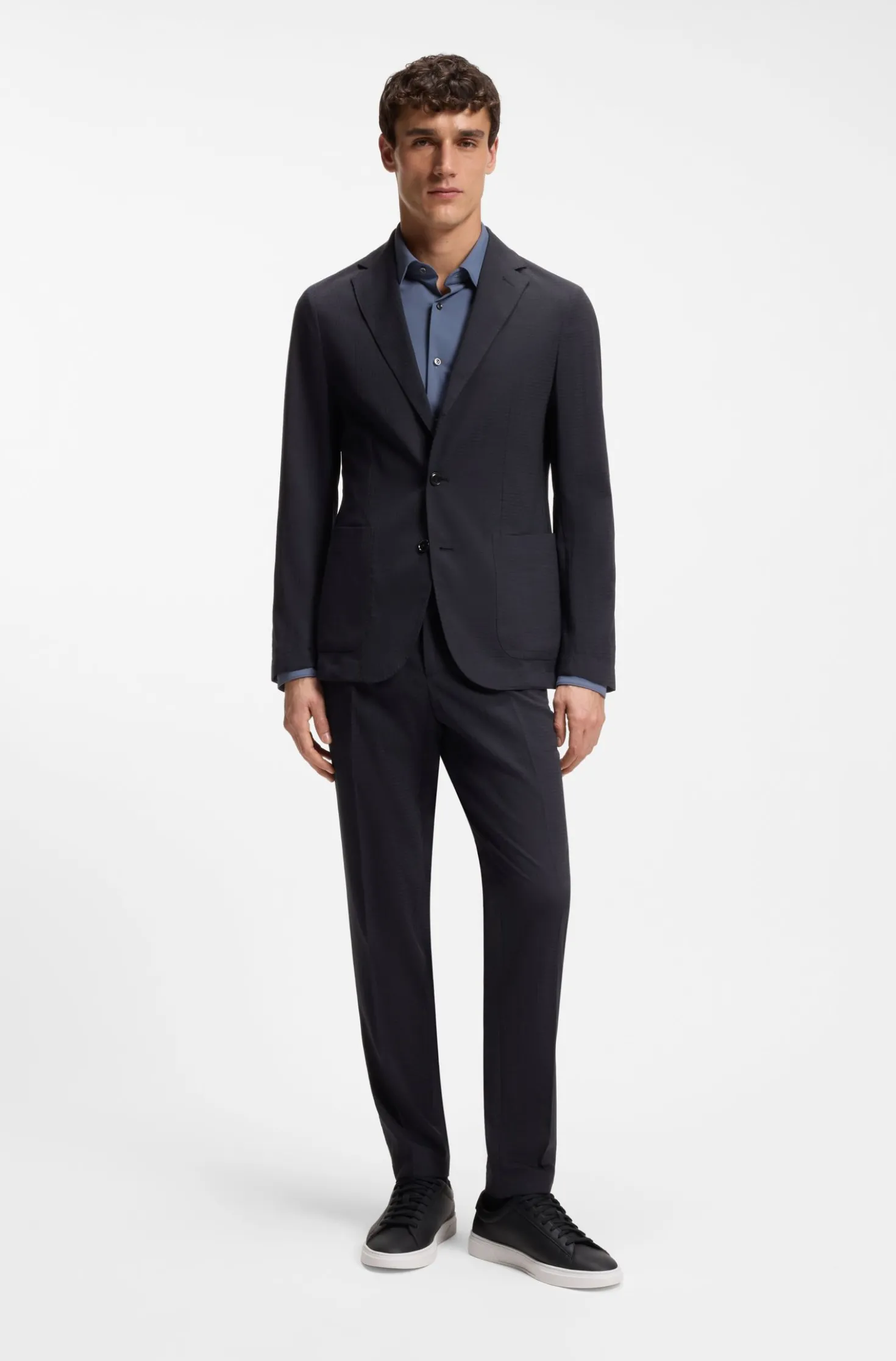 Packable slim-fit trousers in a washable wool blend