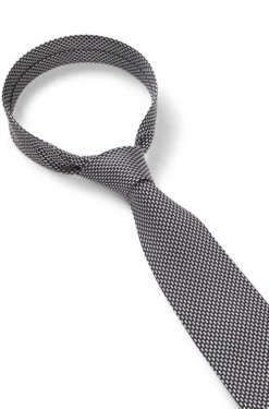 Patterned tie in Italian-made silk