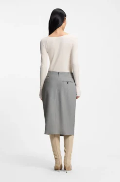 Pleat-front skirt with belt