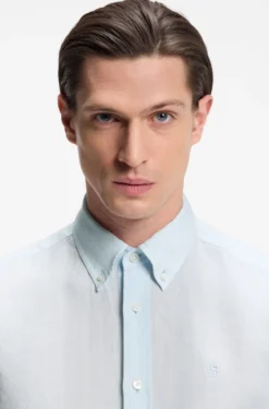 Regular-fit button-down shirt in linen