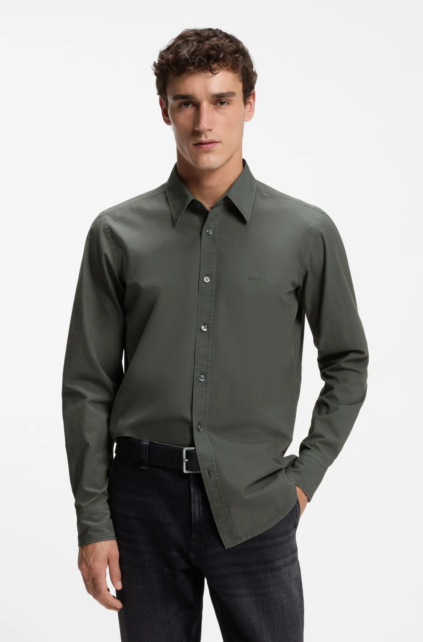 Regular-fit shirt in cotton poplin with embroidered logo