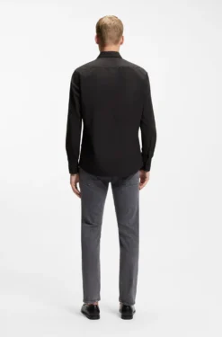 Regular-fit shirt in cotton poplin with embroidered logo