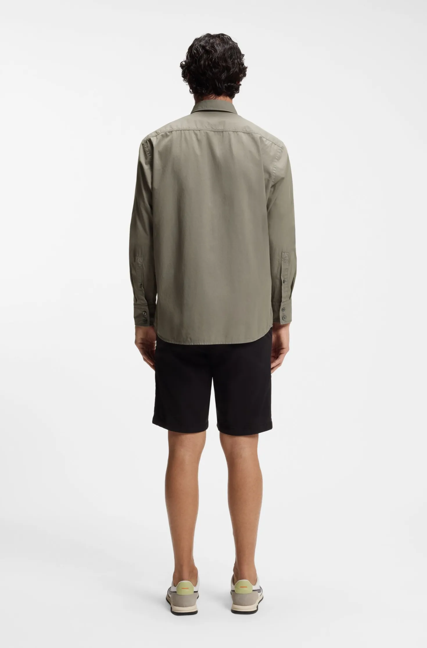 Regular-fit shirt in cotton poplin with embroidered logo