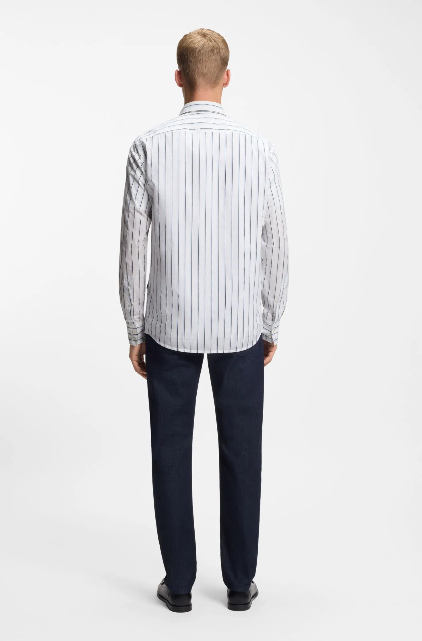 Regular-fit shirt in printed cotton poplin