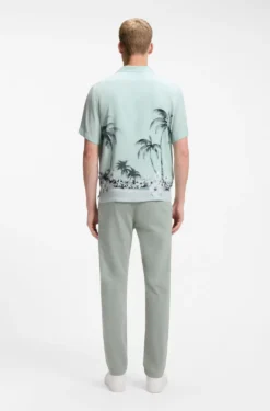 Regular-fit shirt with maxi print