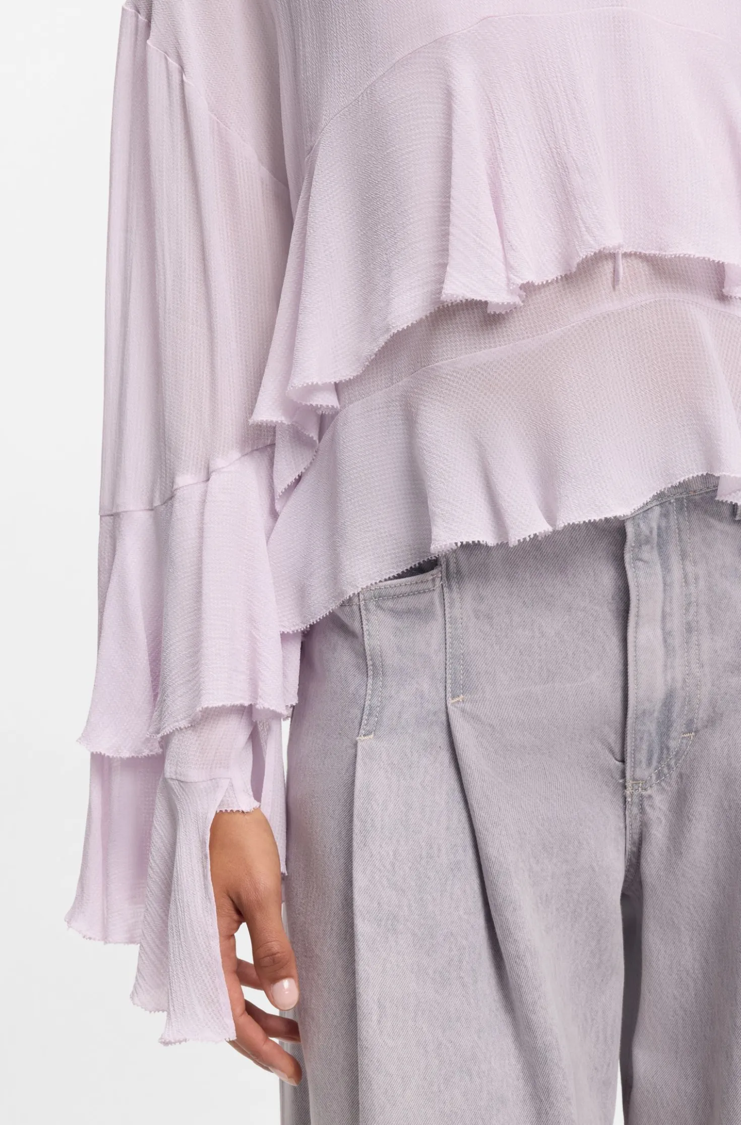 Relaxed-fit ruffled blouse in crepe Georgette seersucker