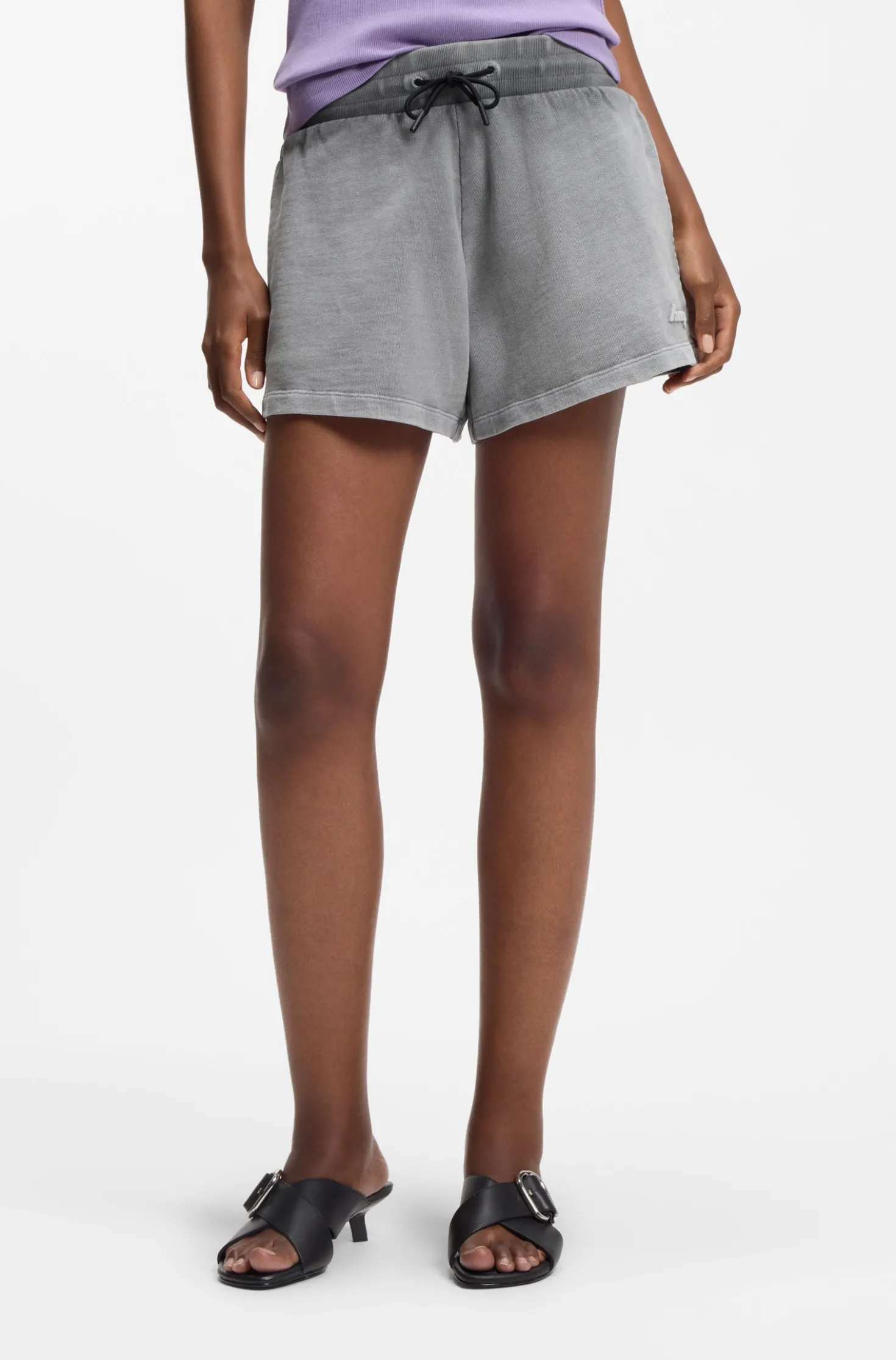 Relaxed-fit shorts in cotton terry with embossed logo