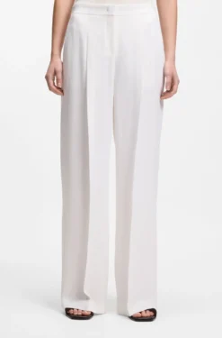 Relaxed-fit trousers in a linen blend