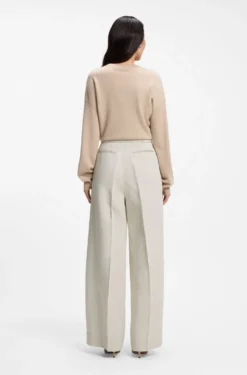 Relaxed-fit trousers in cotton and linen