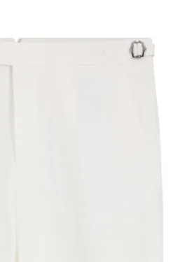 Relaxed-fit trousers in linen with front pleats