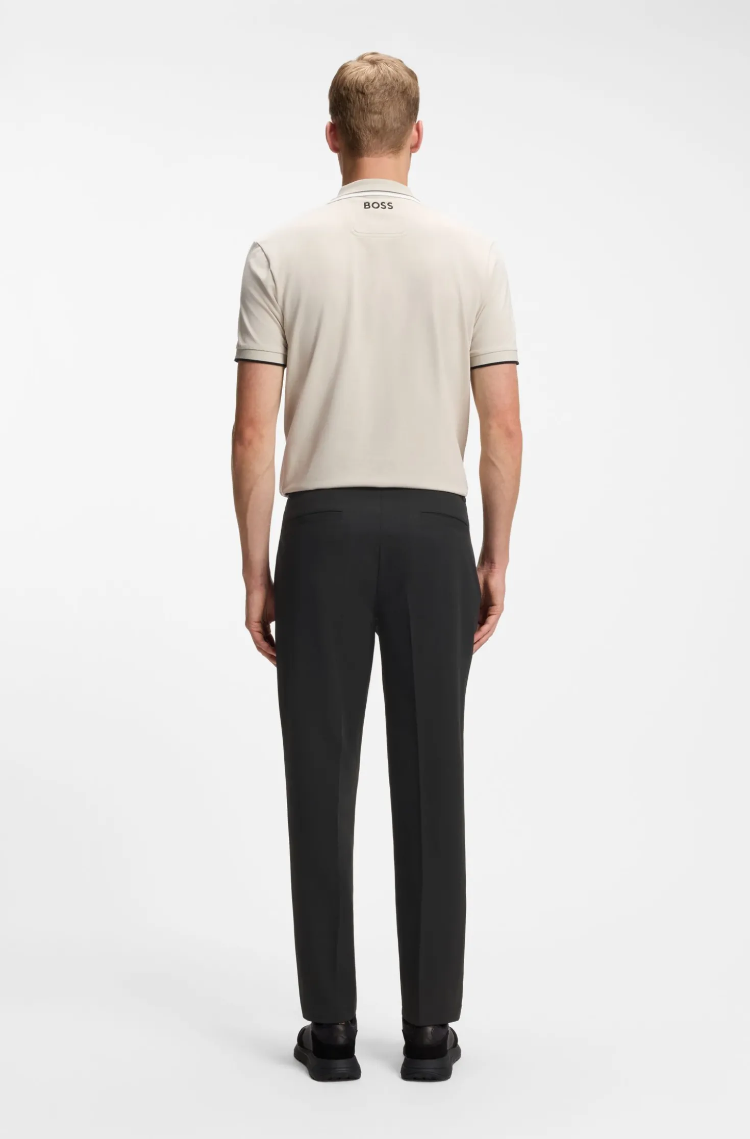 Relaxed-fit trousers with front pleats