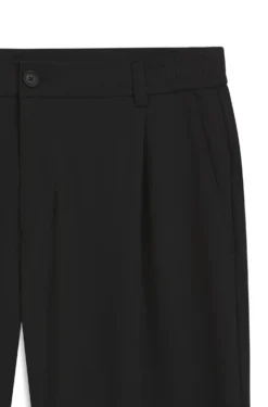 Relaxed-fit trousers with front pleats