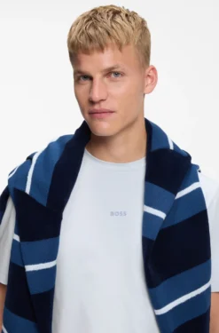 Relaxed-fit T-shirt with a layered logo print