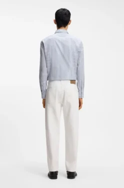 Relaxed-tapered-fit jeans