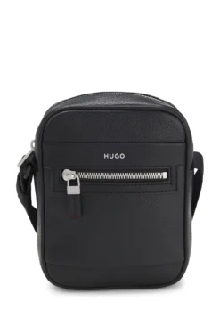 Reporter bag with hardware trims