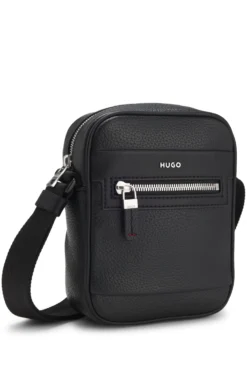 Reporter bag with hardware trims