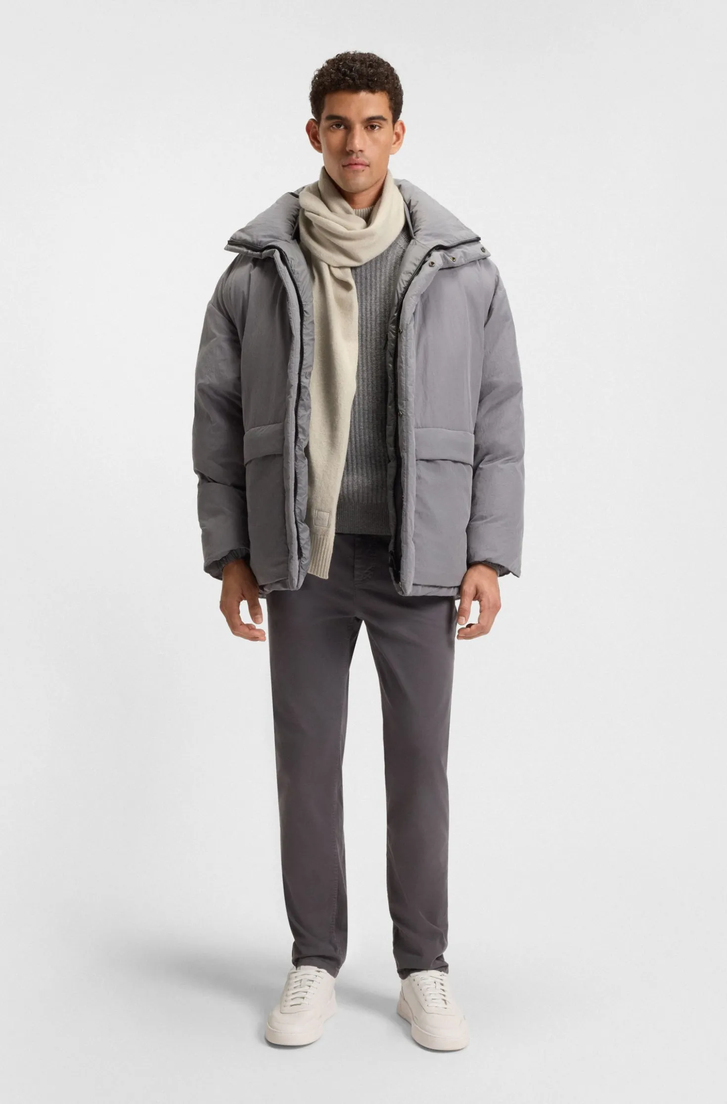 Ribbed-hem plain-knit scarf with woven logo badge