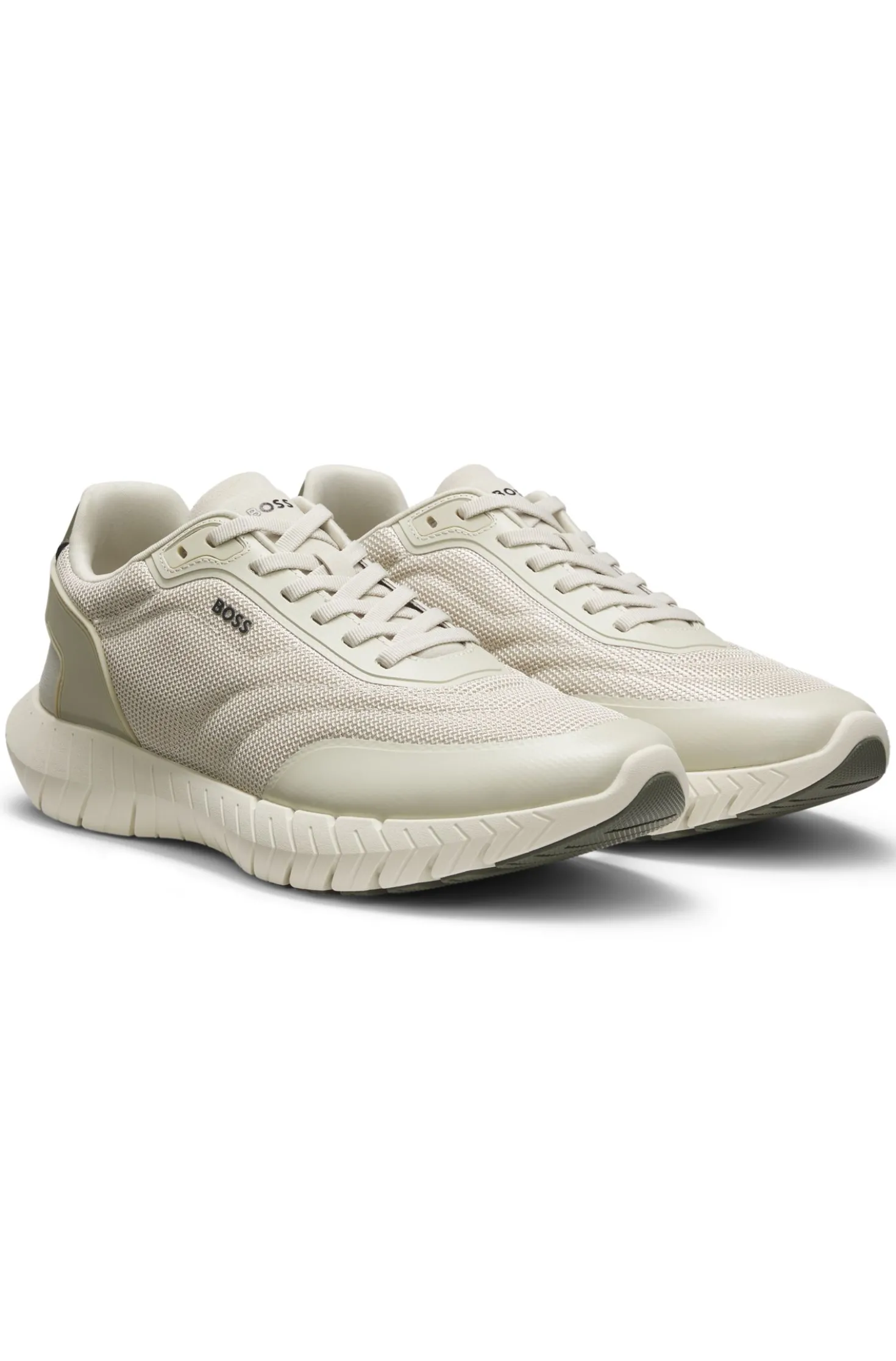 Running trainers with leather trims