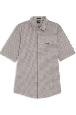 Short-sleeved regular-fit shirt in cotton piqué