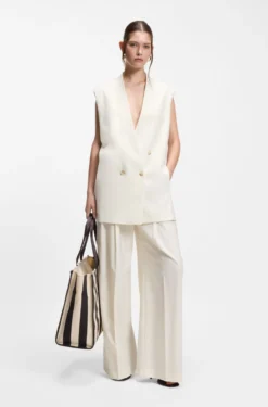 Sleeveless relaxed-fit blazer in a wool blend