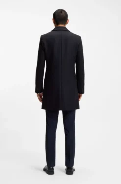 Slim-fit coat in a wool blend with cashmere