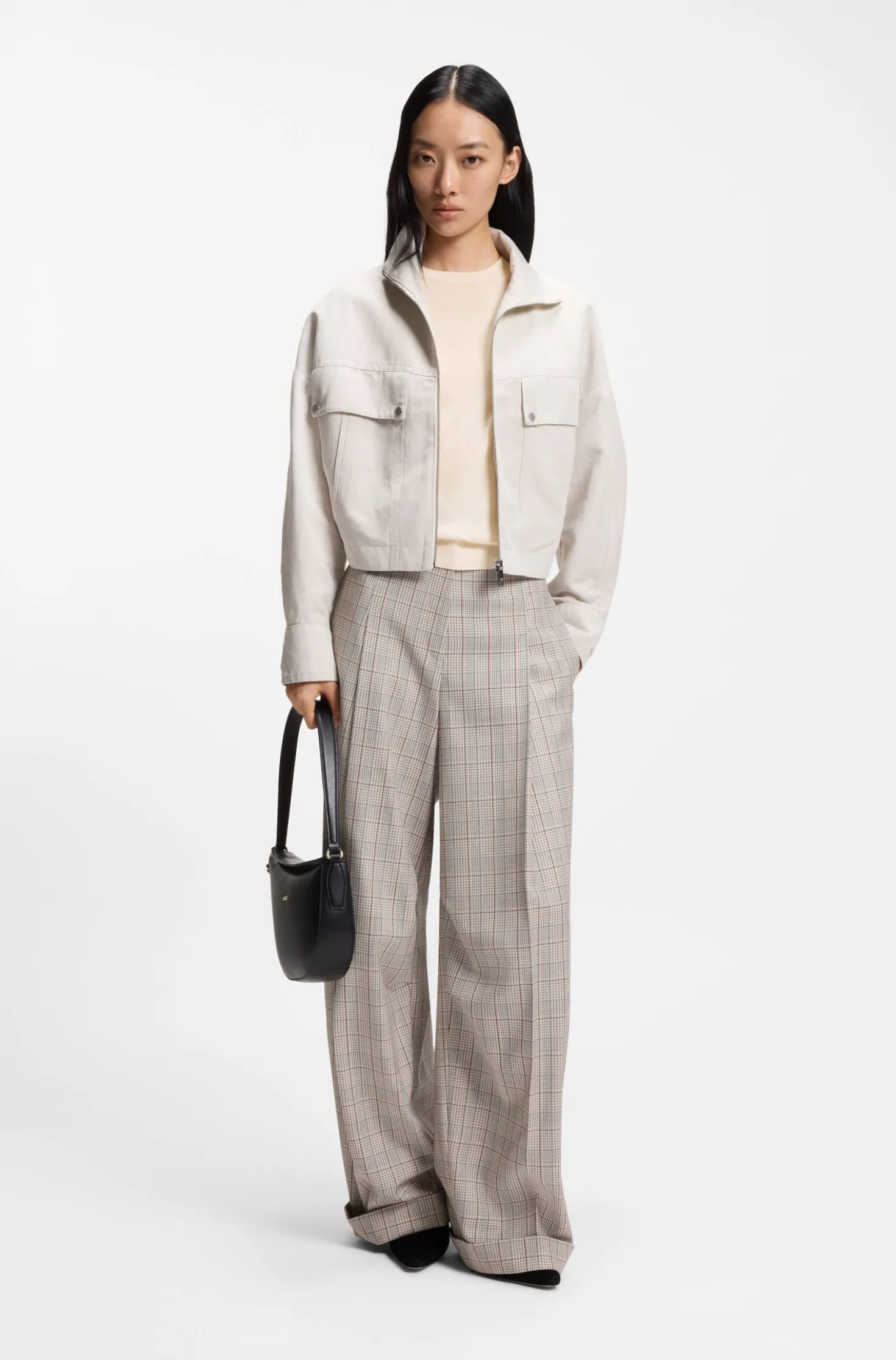 Slim-fit crew-neck sweater in merino wool