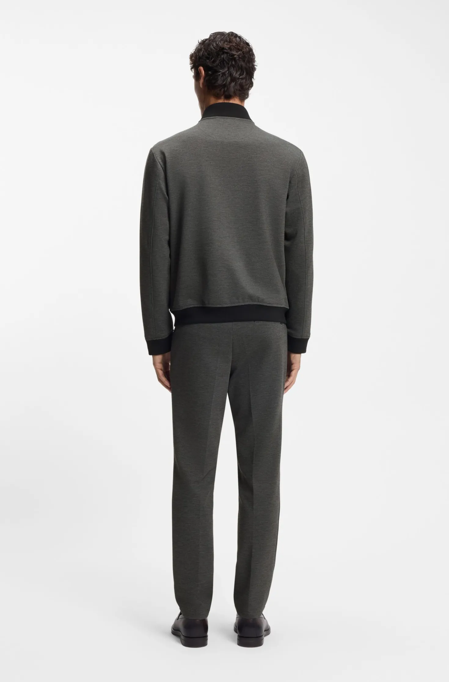 Slim-fit jacket in wrinkle-resistant fabric