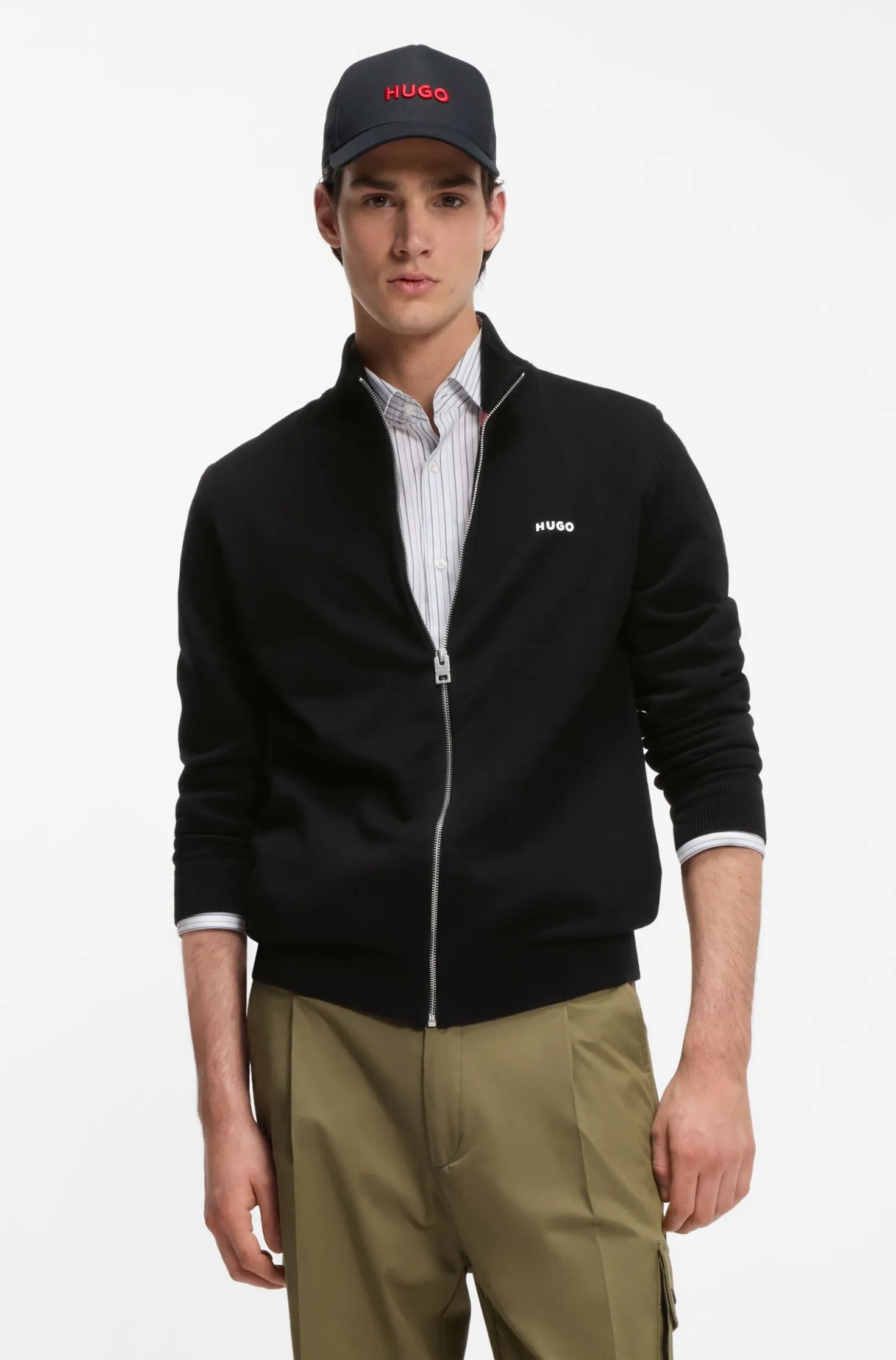 Slim-fit knitted jacket in cotton with logo detail