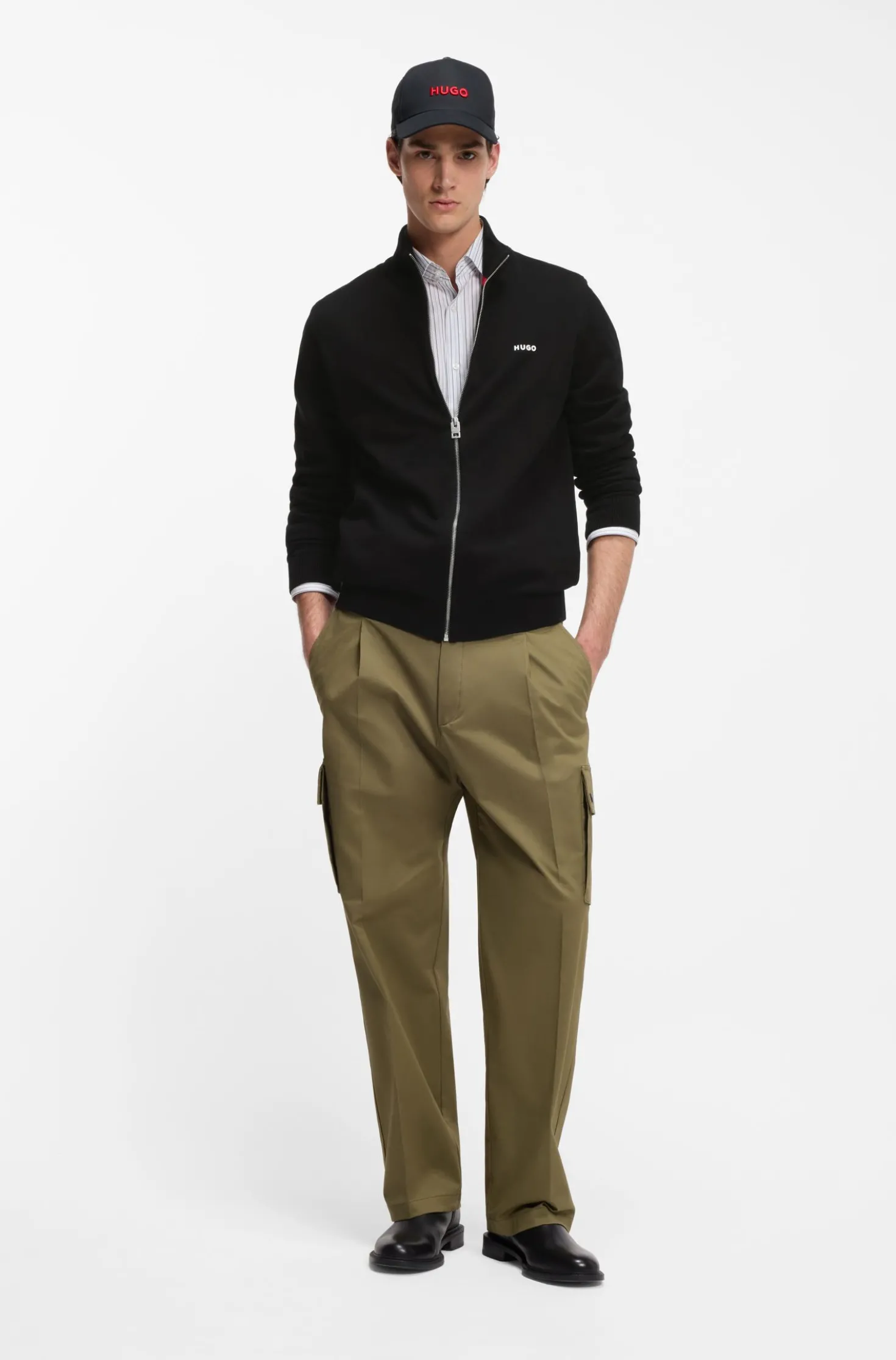 Slim-fit knitted jacket in cotton with logo detail