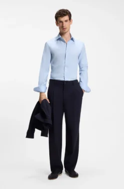 Slim-fit shirt in a thermoregulating structured cotton blend