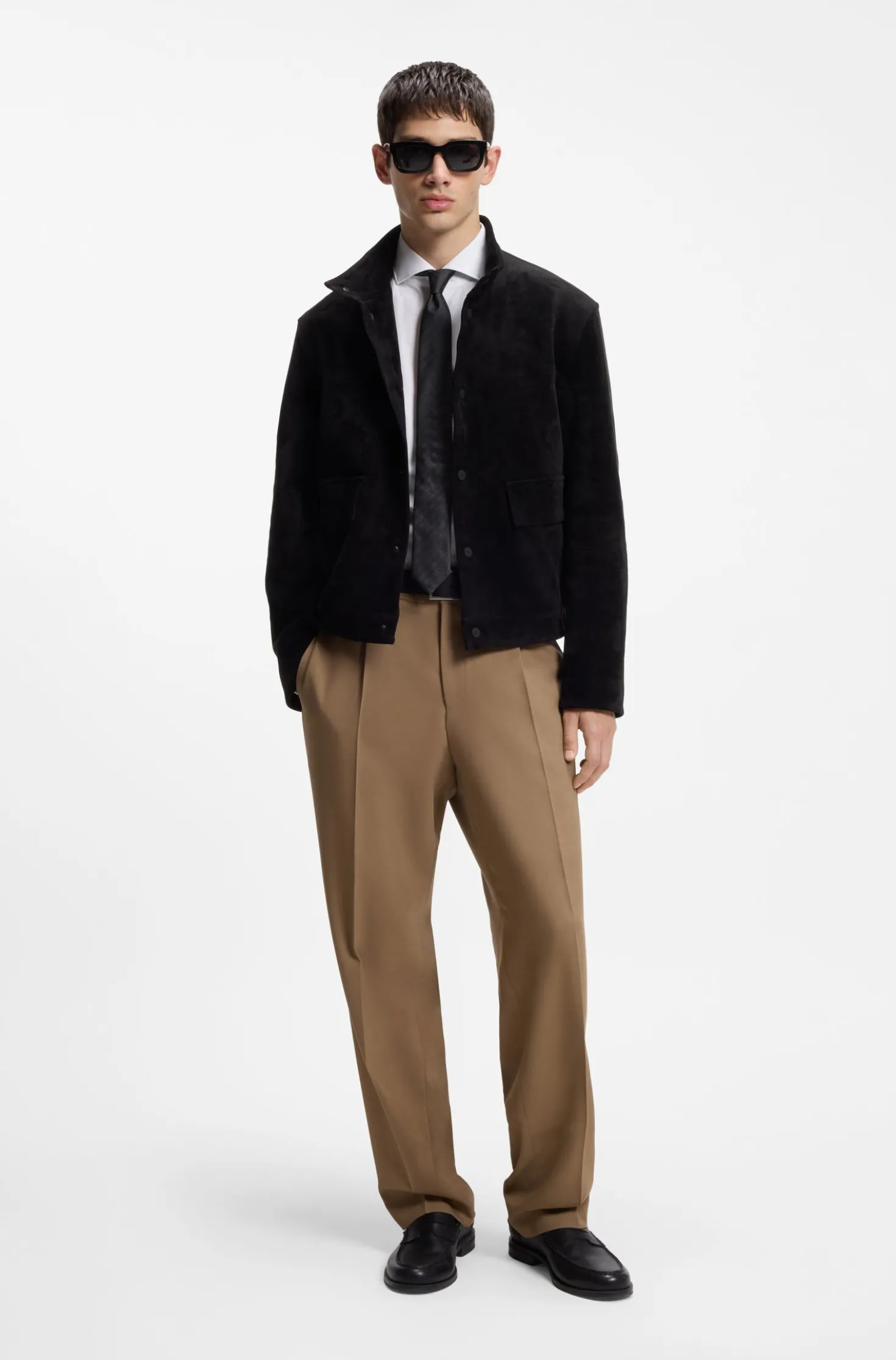 Slim-fit shirt in cotton with spread collar