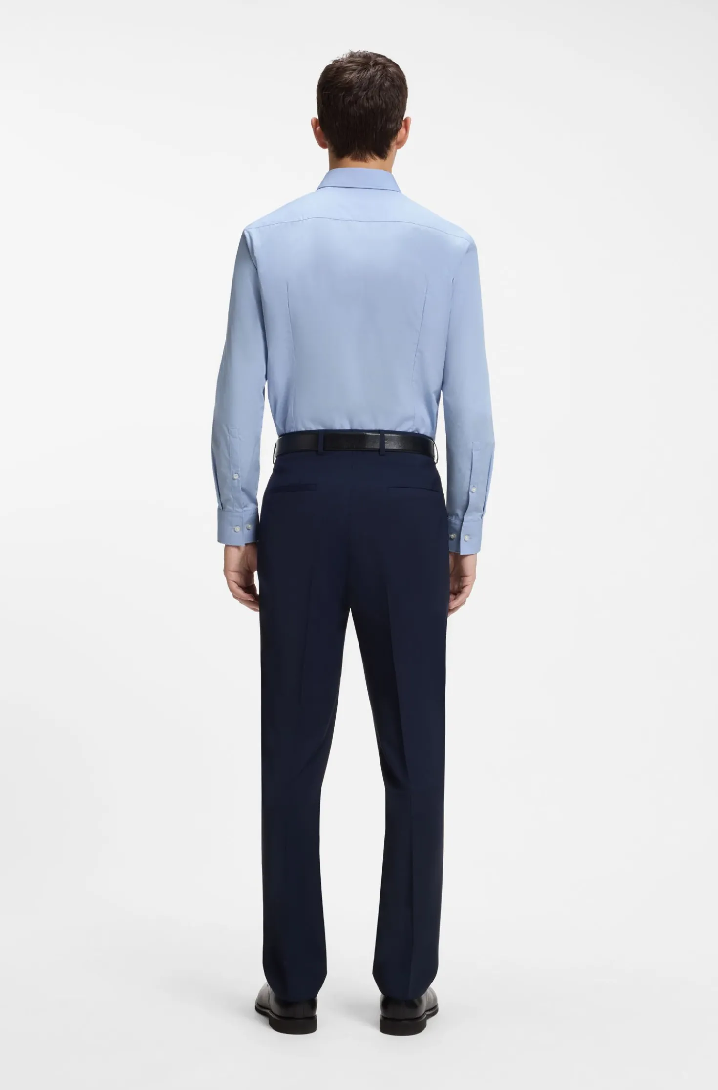 Slim-fit shirt in easy-iron cotton poplin