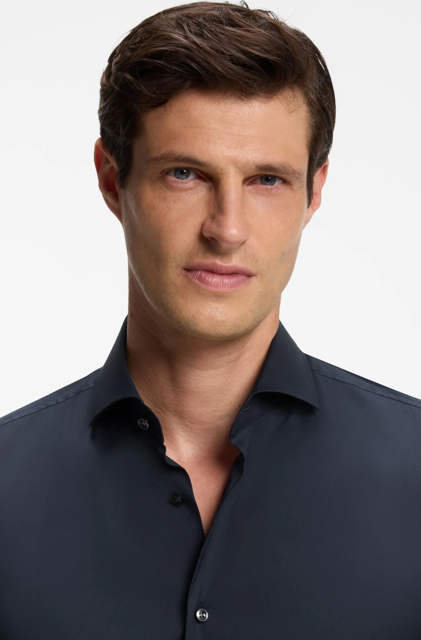 Slim-fit shirt in easy-iron cotton-blend poplin