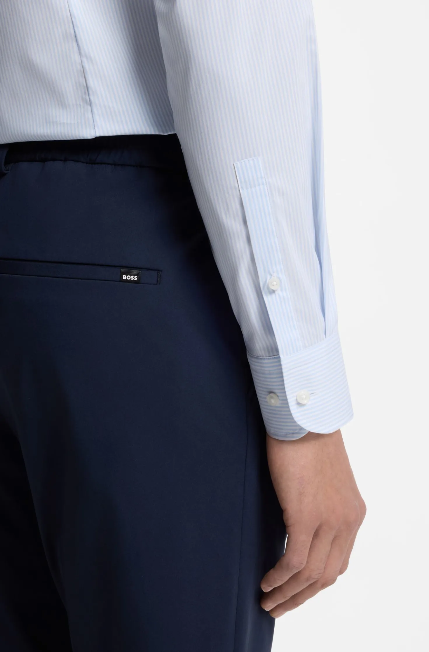 Slim-fit shirt in high-performance striped poplin