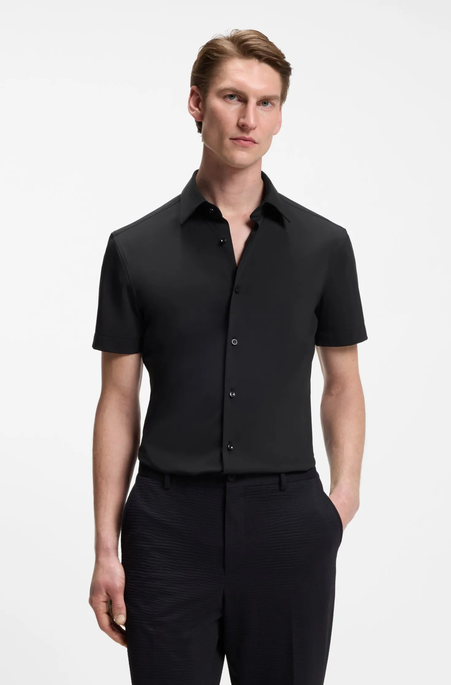 Slim-fit shirt in performance-stretch jersey