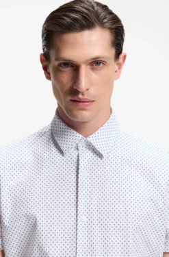 Slim-fit shirt in printed performance-stretch jersey