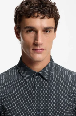 Slim-fit shirt in printed performance-stretch jersey