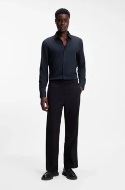 Slim-fit shirt in stretch twill