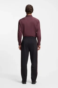Slim-fit shirt in stretch twill