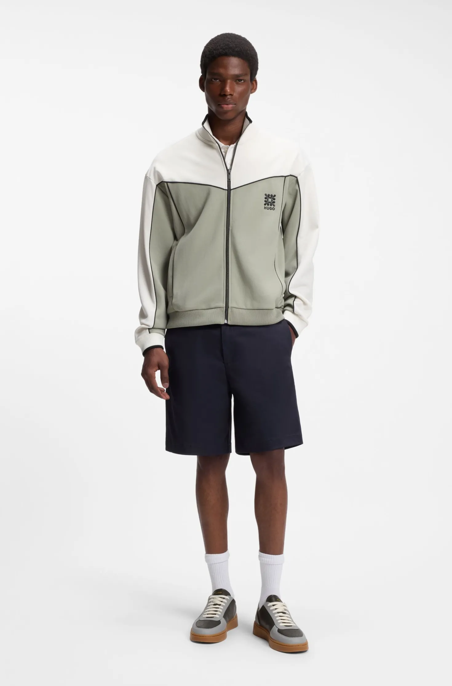 Slim-fit shorts in mercerised stretch cotton