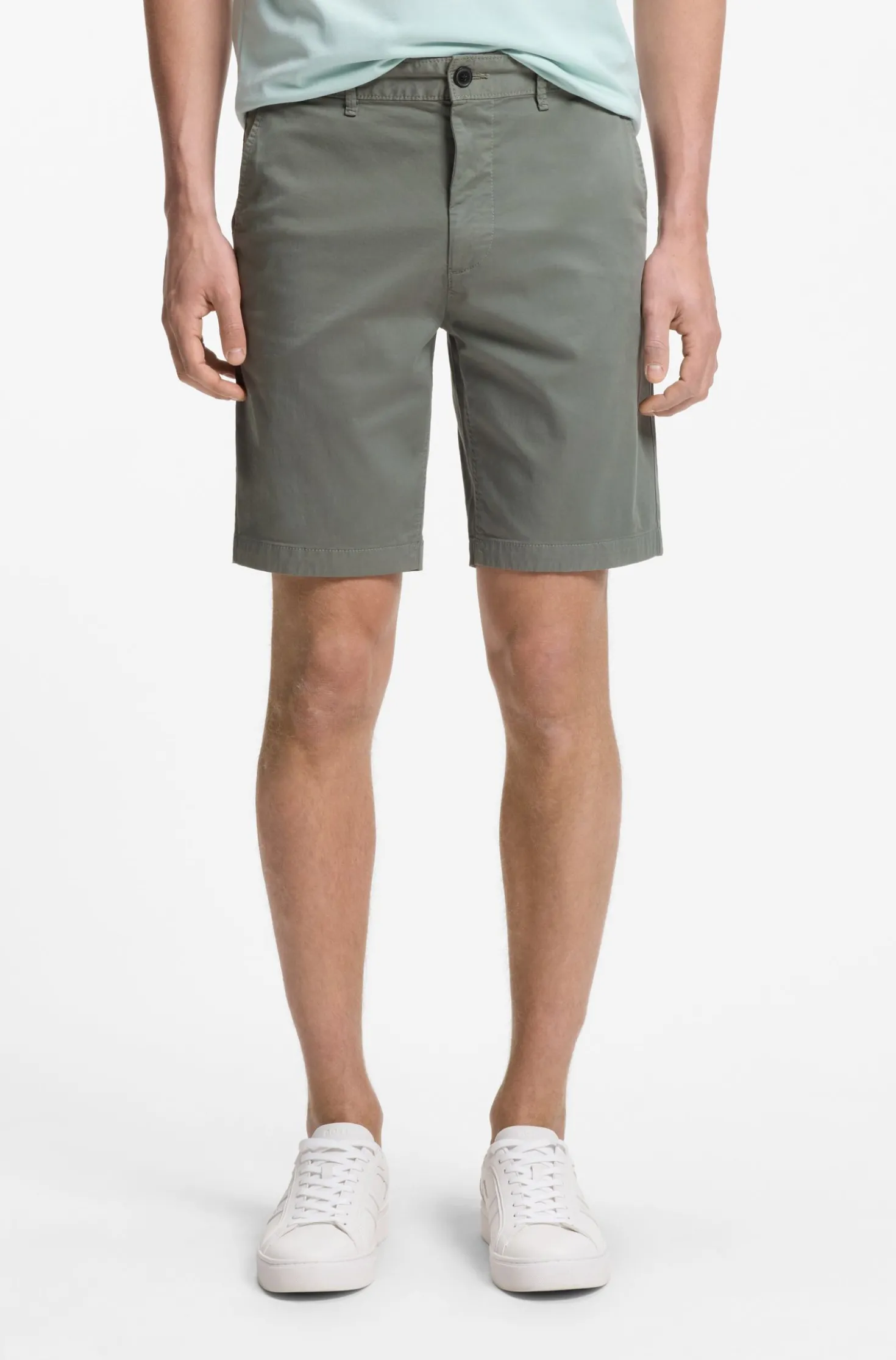 Slim-fit shorts in stretch-cotton twill