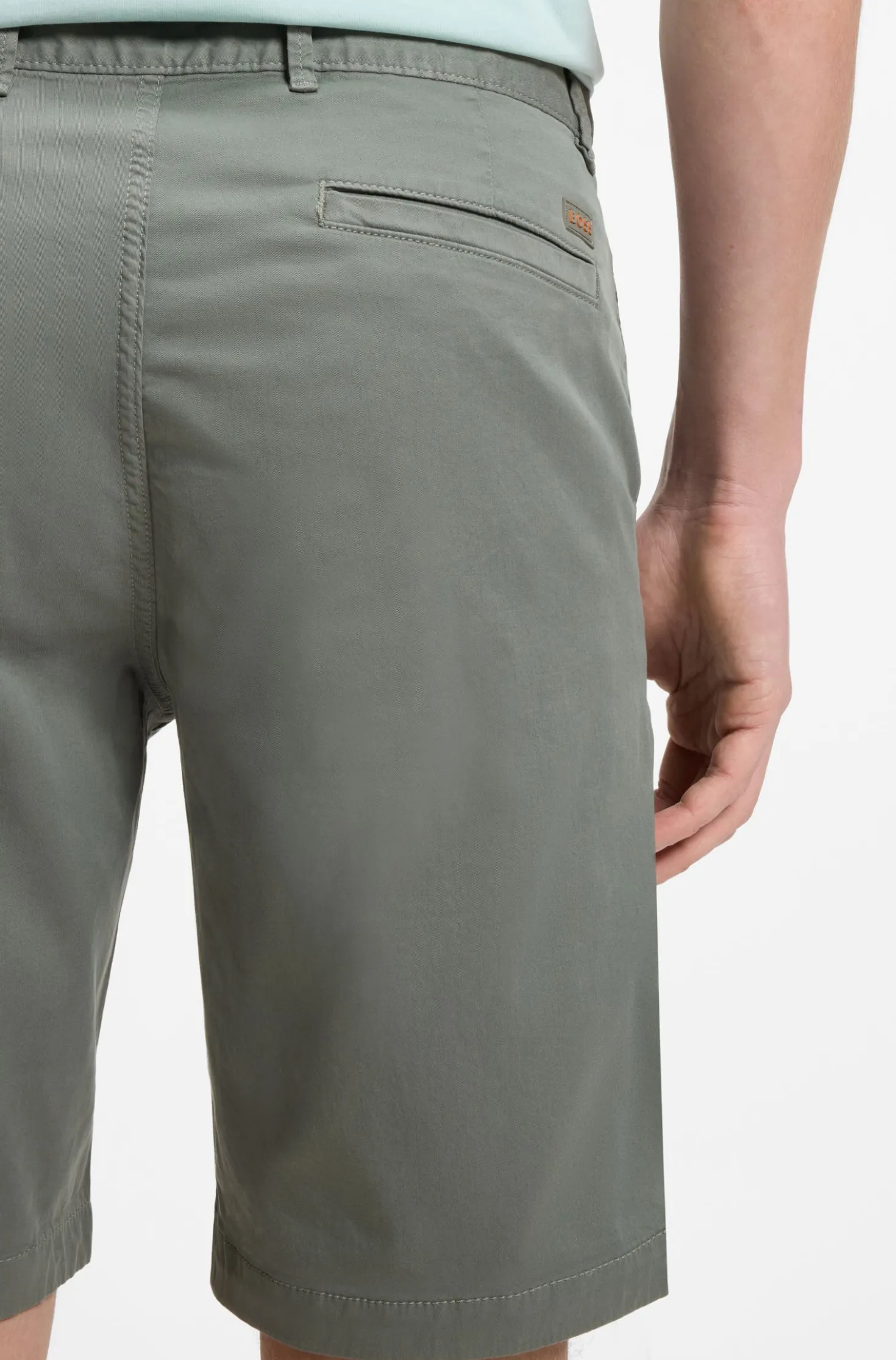 Slim-fit shorts in stretch-cotton twill
