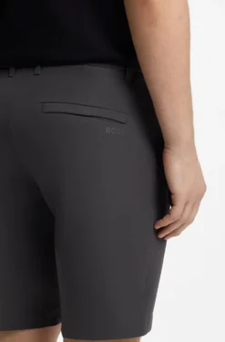 Slim-fit shorts in water-repellent stretch fabric