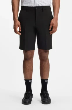 Slim-fit shorts in water-repellent stretch fabric