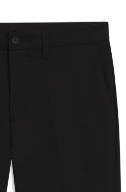 Slim-fit shorts in water-repellent stretch fabric